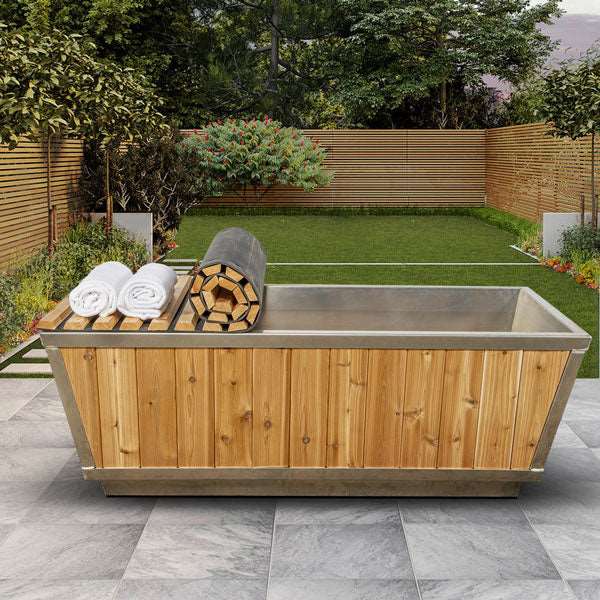 Leisurecraft –The Glacier Plunge Tub