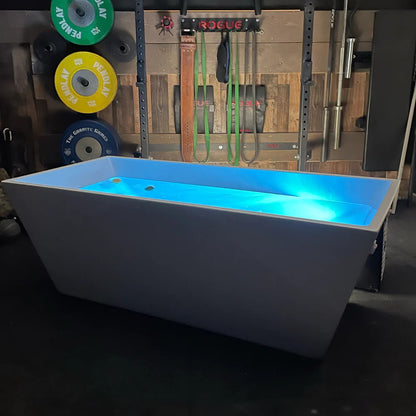 TAKETHEPLUNGE Deluxe Cold Plunge