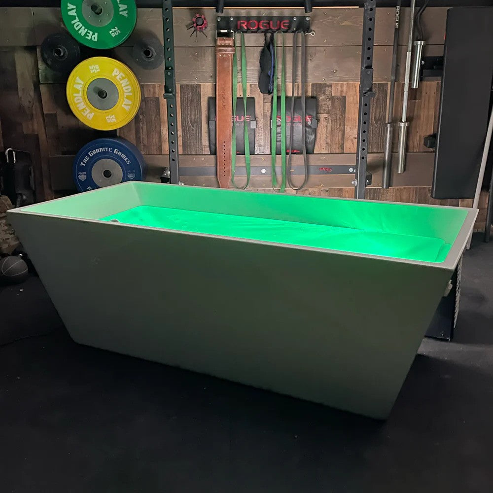 TAKETHEPLUNGE Deluxe Cold Plunge