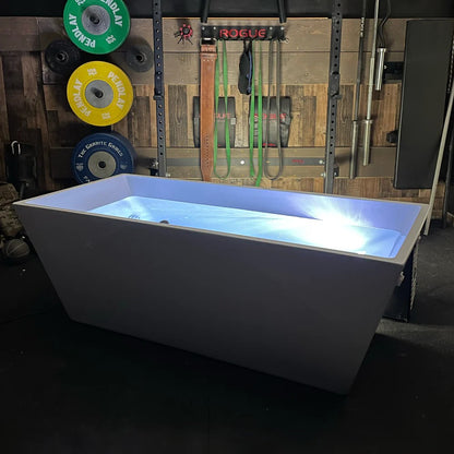 TAKETHEPLUNGE Deluxe Cold Plunge