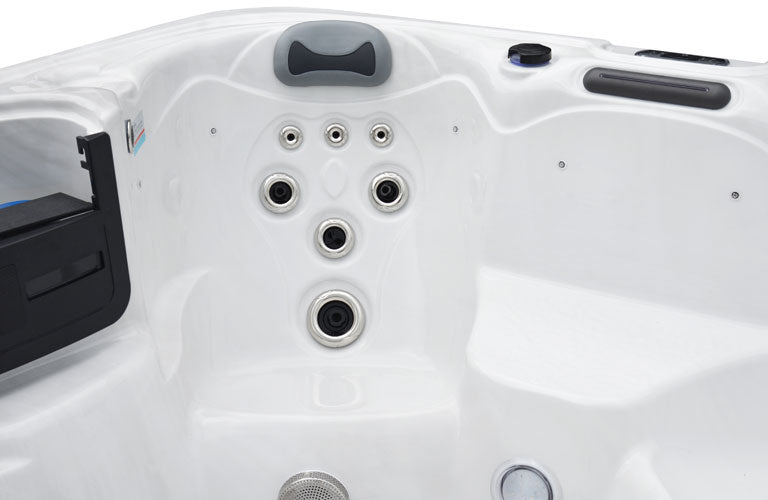 Williston 6 Person Premium Hot Tub (2024 Model)